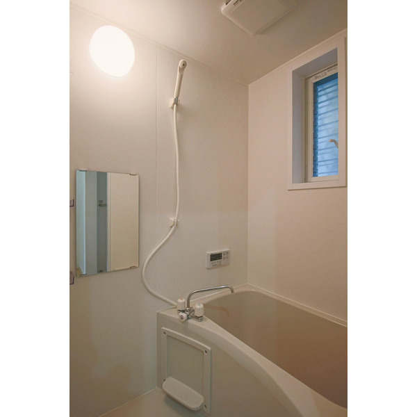 バス・シャワールーム　同じ建物の別のお部屋