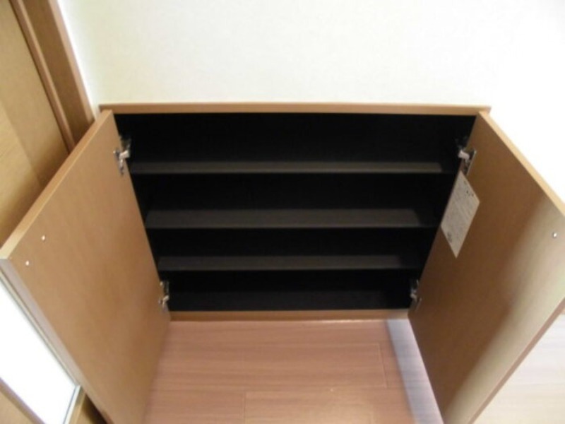 玄関　図面と現状に相違がある場合には現状を優先