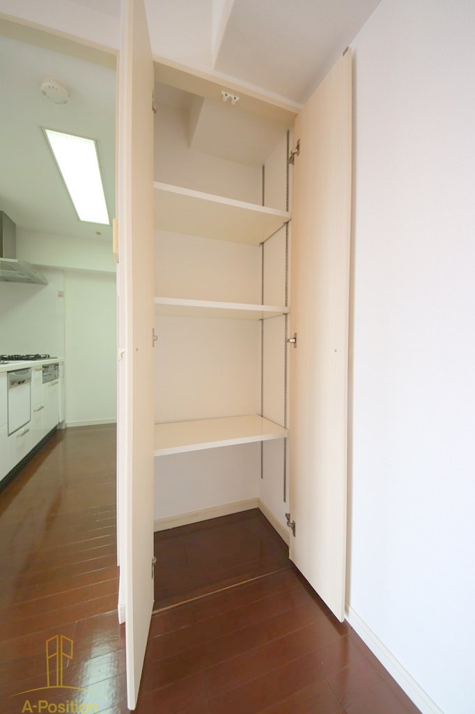 収納　フェニックス日本橋高津