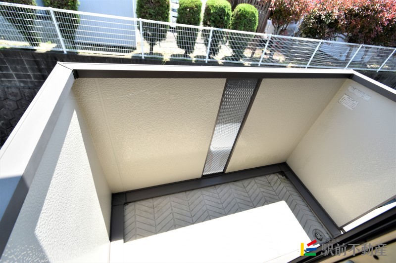 バルコニー　洗濯物たくさん干せます