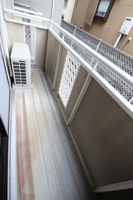 バルコニー　同物件別号室の写真です。