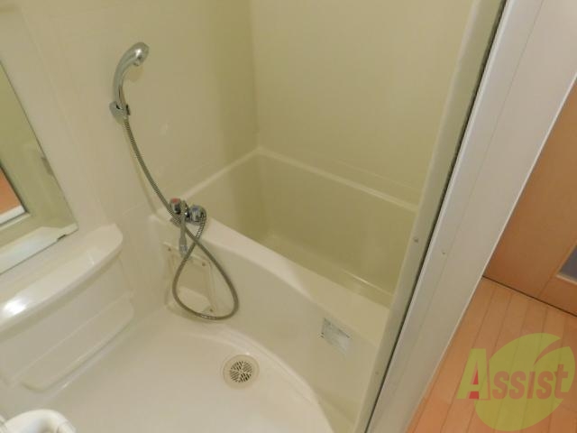 バス・シャワールーム　キレイなお風呂です。