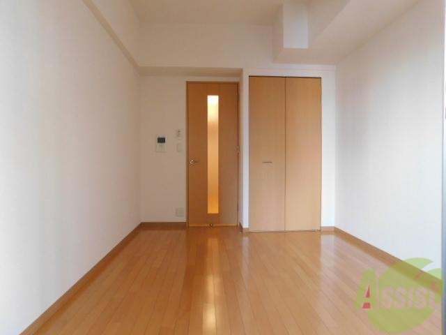 居室・リビング　内装キレイですね。