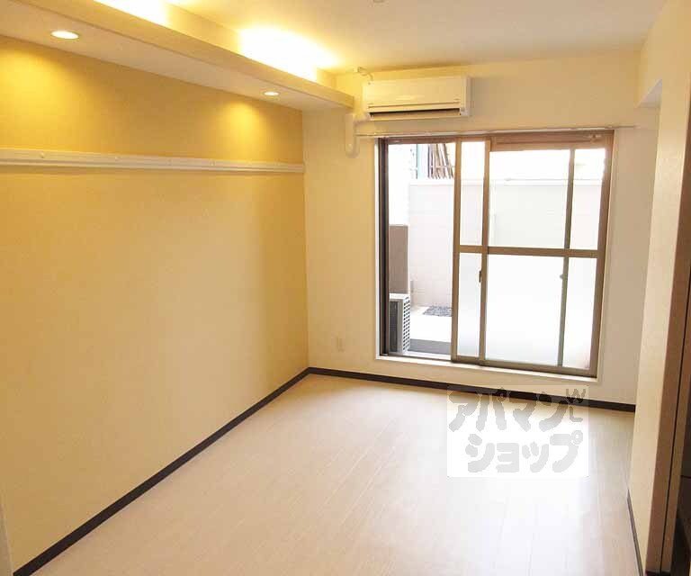 居室・リビング　広めのお部屋です