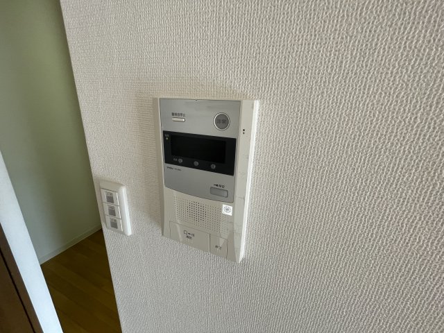 セキュリティ　モニター付きインターホン◎