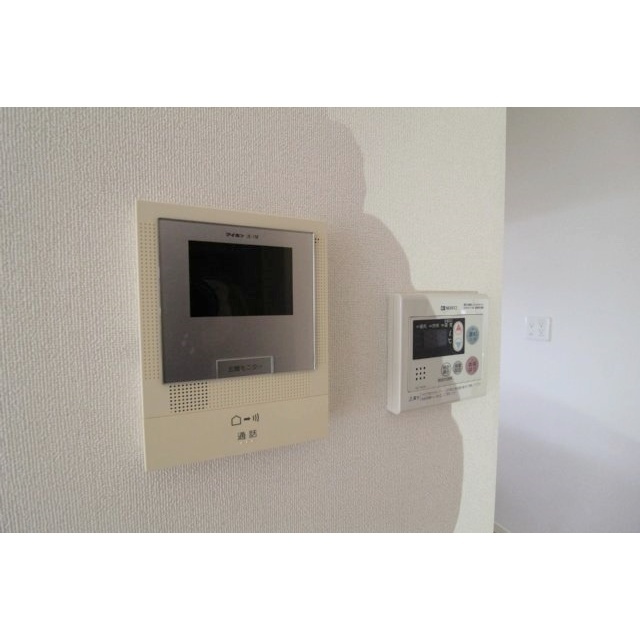 セキュリティ　モニター付インターホン