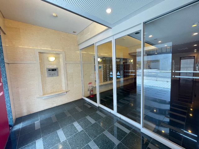 エントランス　※別号室のお写真です