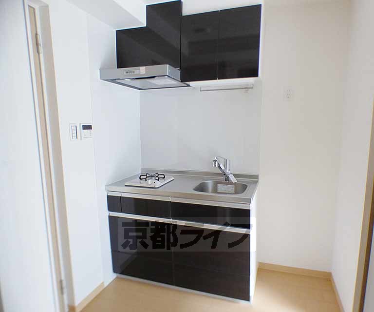 キッチン　新築物件で何もかもとてもきれいです