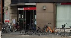 銀行　三菱UFJ銀行十三支店（銀行）まで450m