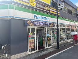 その他　【コンビニエンスストア】ファミリーマート　東長崎駅南店（その他）まで107m