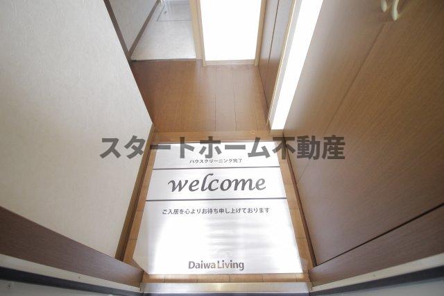 玄関　収納もある玄関です