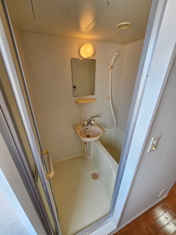 バス・シャワールーム　☆バス、トイレ別☆