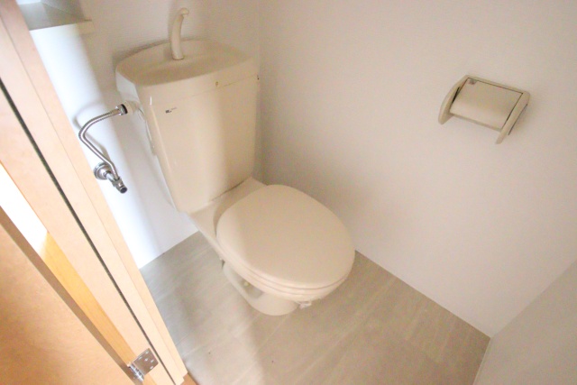 トイレ　※別号室参考写真の為現状優先となります