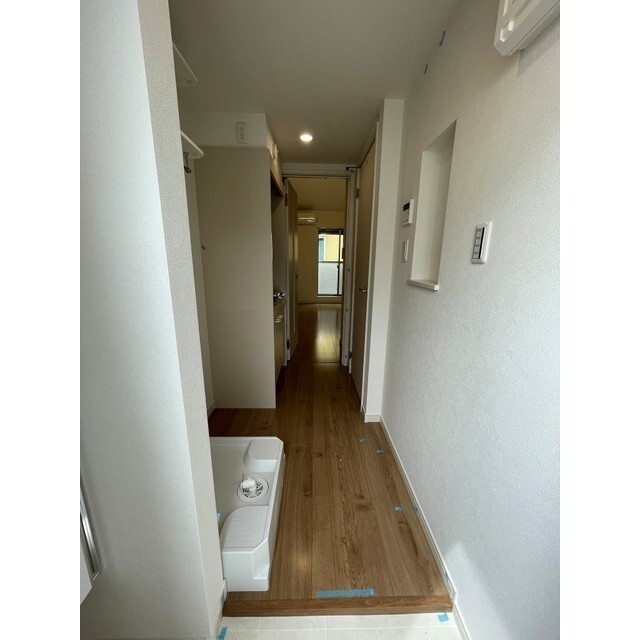 玄関　２０３号室使用反転タイプ