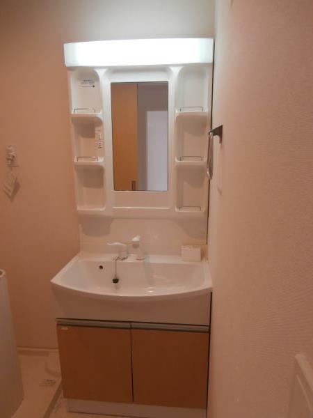 洗面設備　同仕様