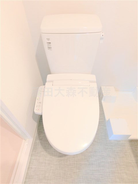 トイレ　温水洗浄便座付きの