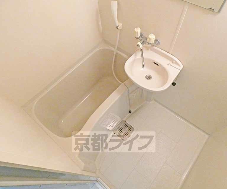 バス・シャワールーム　バスです。