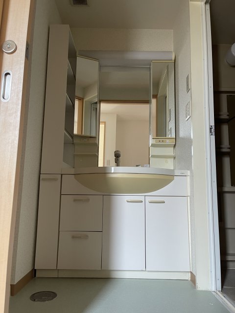 洗面設備　同物件別号室