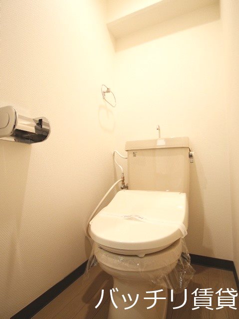 トイレ　画像は別号室イメージの為、現況を優先いたします。