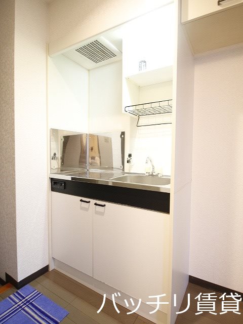 キッチン　画像は別号室イメージの為、現況を優先いたします。