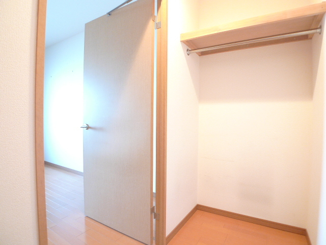 収納　ウォークインクローゼット