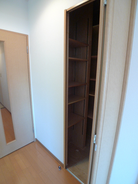 その他部屋・スペース　食品庫