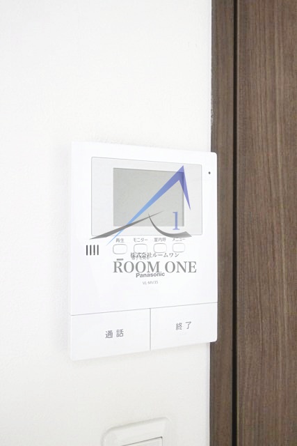 セキュリティ　モニター付きインターホンです。