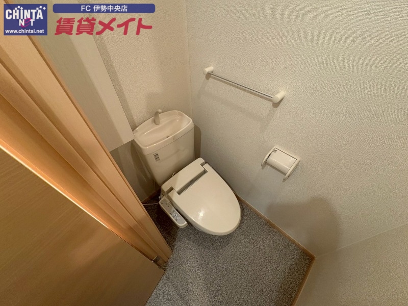 トイレ　別部屋画像参照