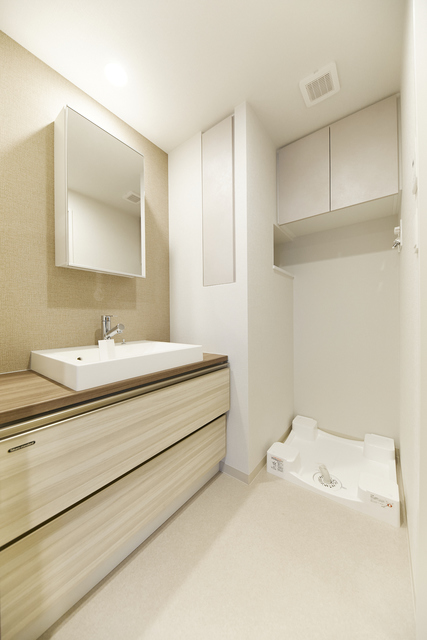 洗面設備　※写真は同タイプ住戸です。