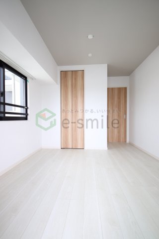 居室・リビング　スタンダードな洋室です