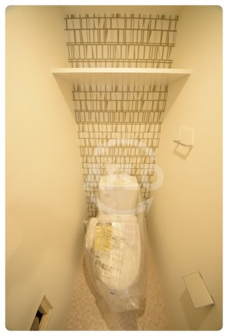 トイレ　エスリード大阪上本町ブランシュ　温水洗浄便座