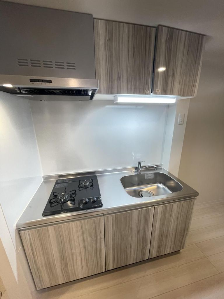 キッチン　玄関