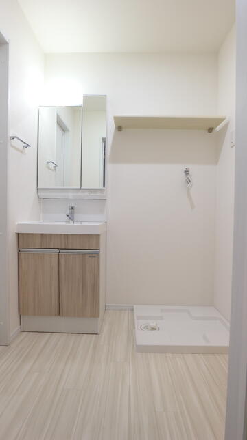 洗面設備　忙しい朝には欠かせない洗面所です♪