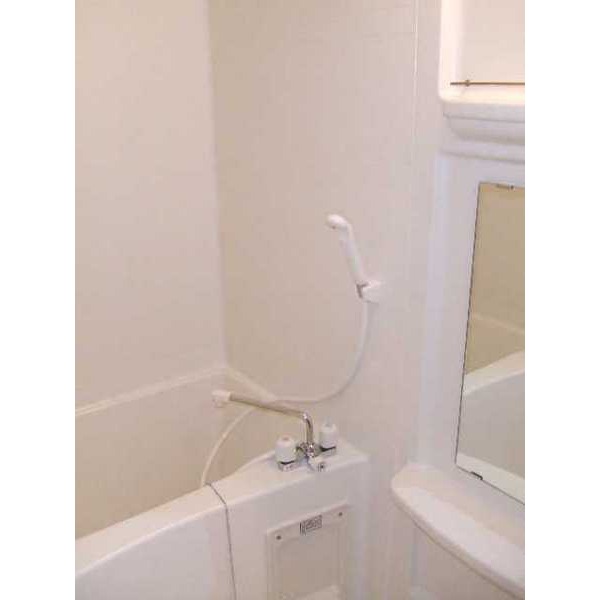 バス・シャワールーム　キレイなお風呂です