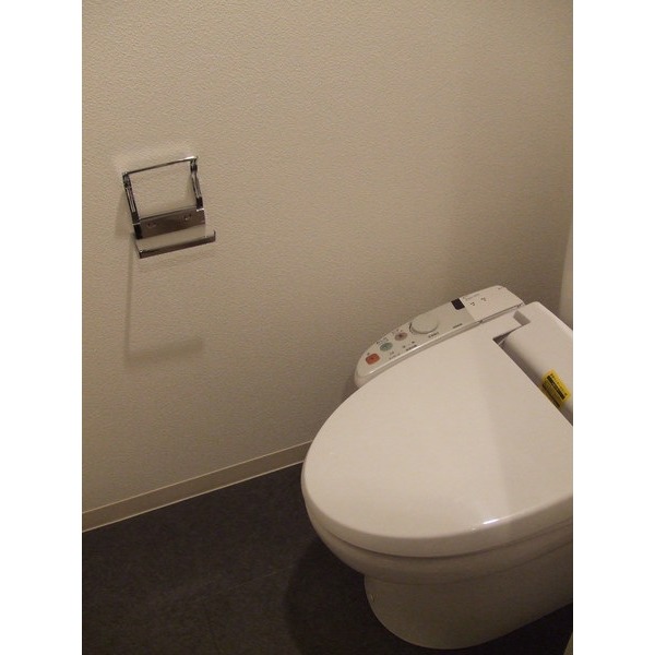 トイレ　ウォシュレット付