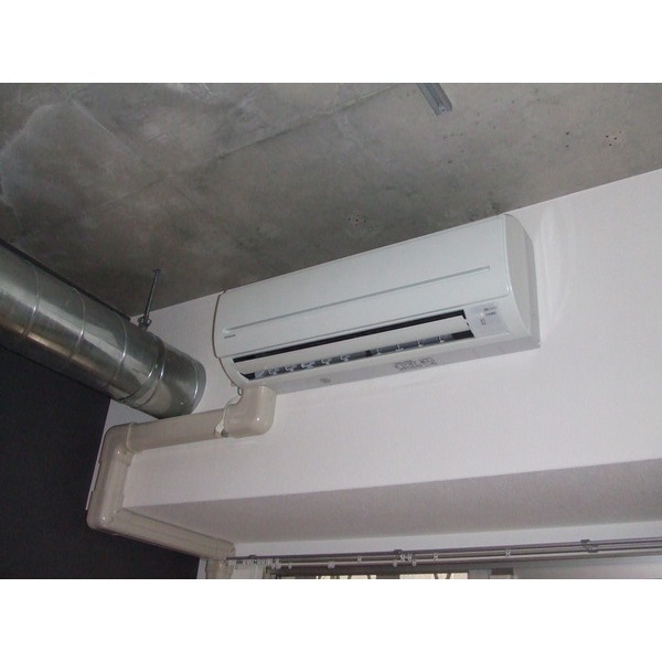 その他設備　エアコン設置済み