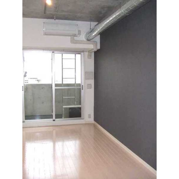 居室・リビング　シックなお部屋です