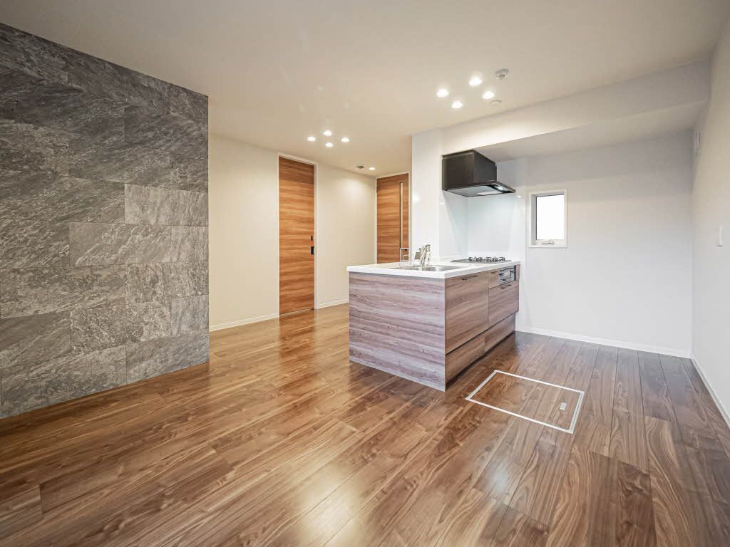 居室・リビング　シャーメゾンのお部屋へようこそ♪アクセントクロスがおしゃれ…