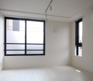 居室・リビング　☆明るい洋室☆