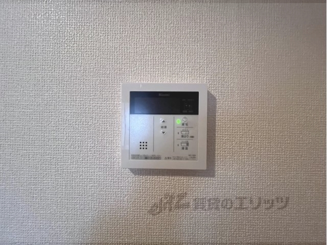 その他設備　給湯器リモコン