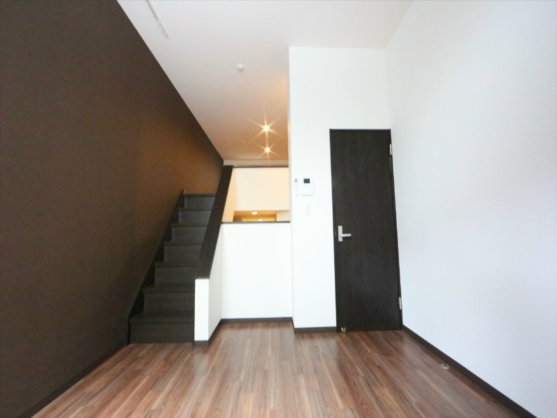 居室・リビング　洋室6帖　上段ロフト5.8帖（収納・部屋使えます）イメージ