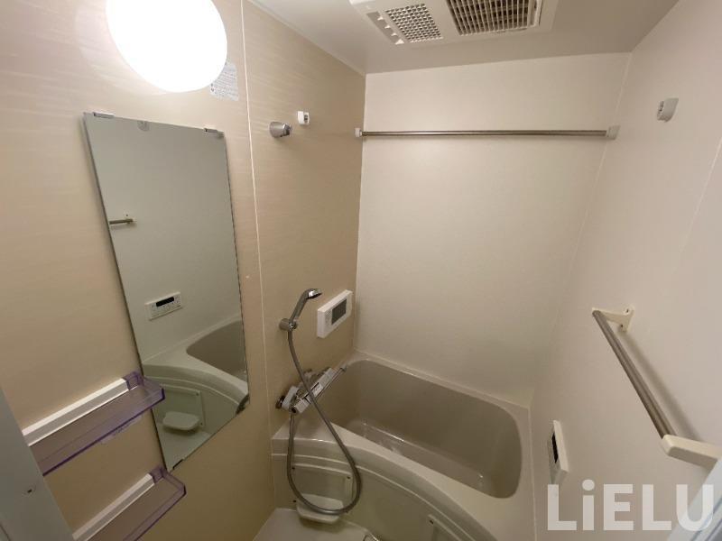 バス・シャワールーム　※同シリーズ物件の写真になります