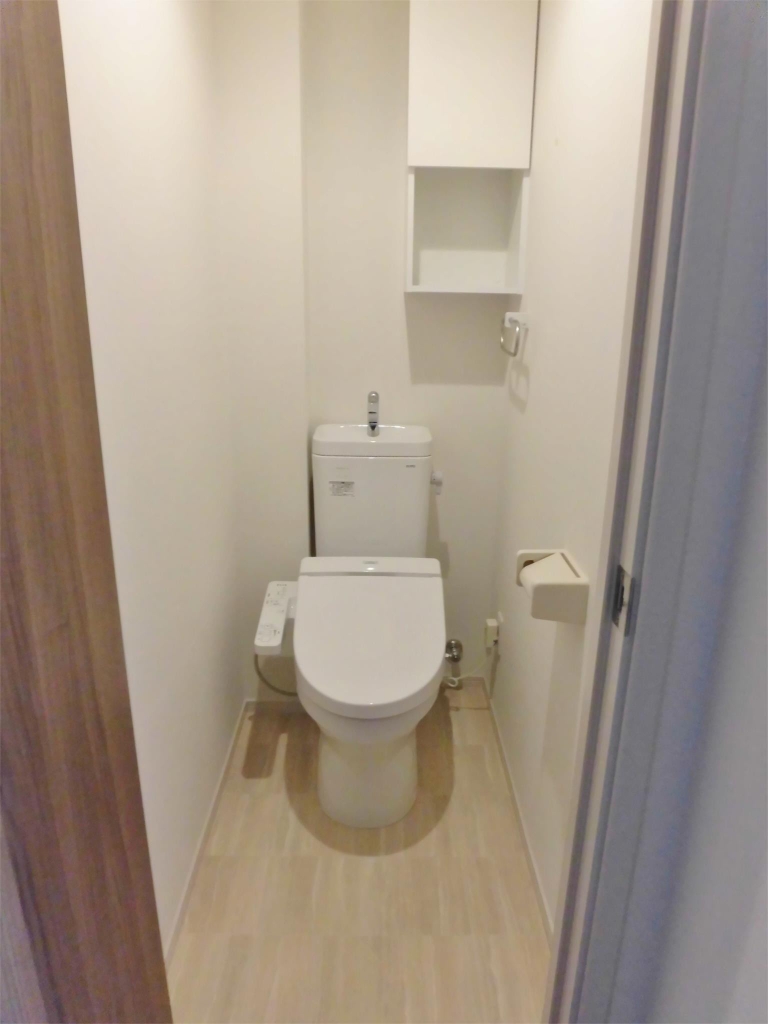 居室・リビング　ウォシュレットついてます！