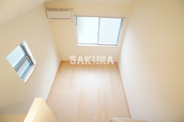 居室・リビング　使いやすい形の為、レイアウトを楽しめます♪