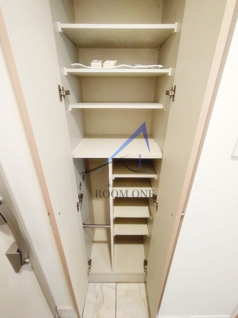 その他設備　シューズボックスです