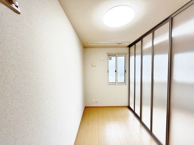 その他部屋・スペース　★洋室4帖★(クロス現況優先)