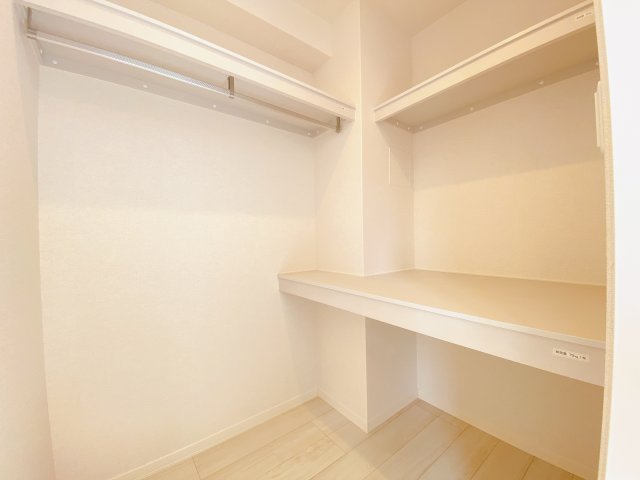 収納　ウォークインクローゼットを完備★