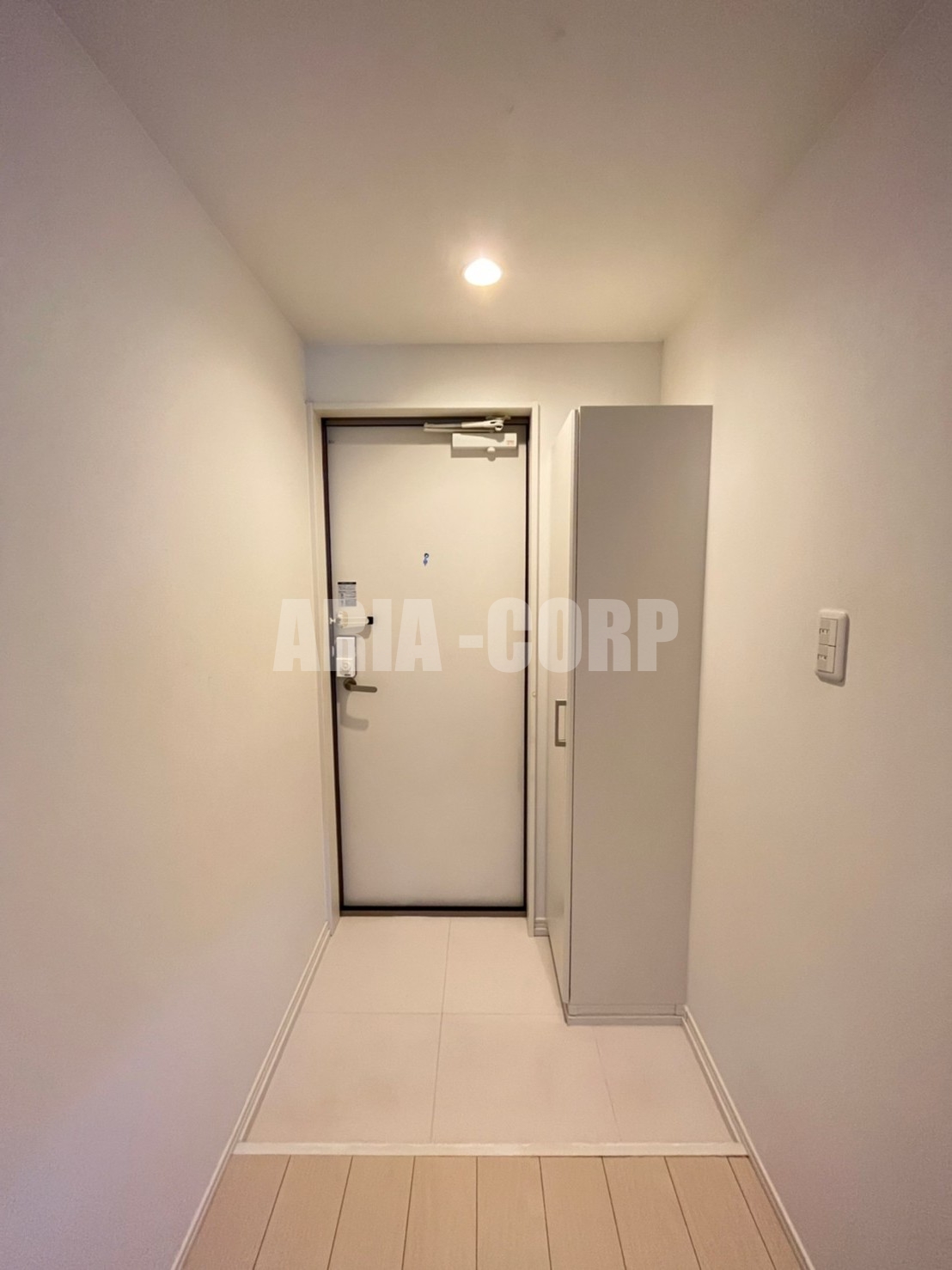 玄関　縦型シューズBOX付◎