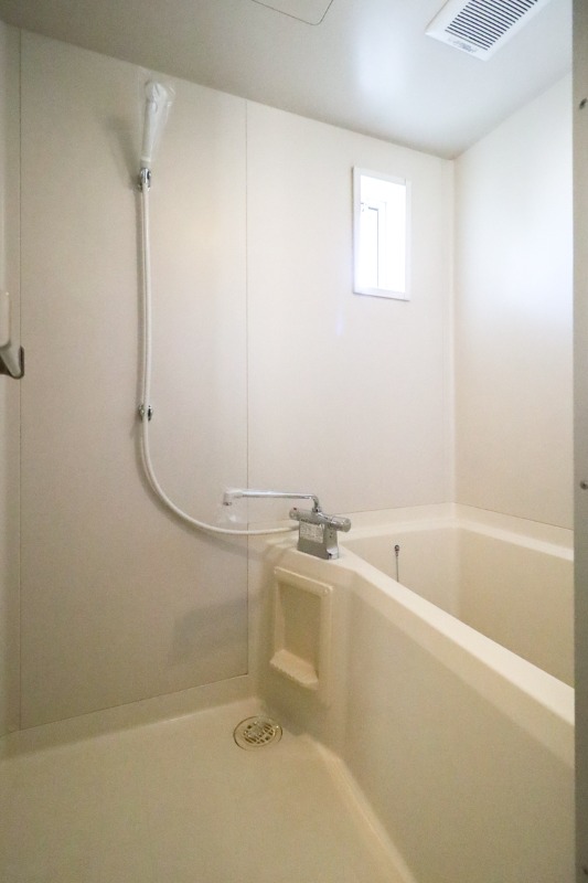 バス・シャワールーム　図面と現状に相違がある場合には現状を優先