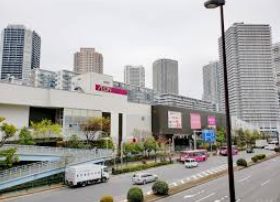 スーパー　イオン東雲店（スーパー）まで385m